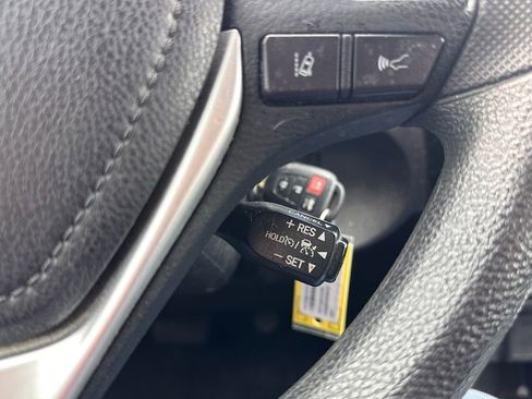 Used 2019 Toyota Corolla LE image 26