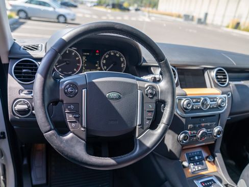 Used 2014 Land Rover LR4 HSE AWD/4WD image 13
