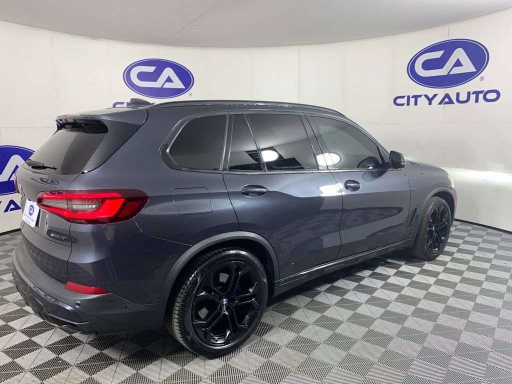 Used 2021 BMW X5 sDrive40i w/ Premium Package RWD image 3