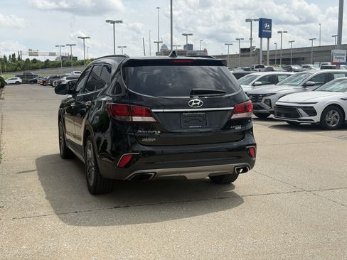 Used 2019 Hyundai Santa Fe XL w/ Cargo Package FWD image 7