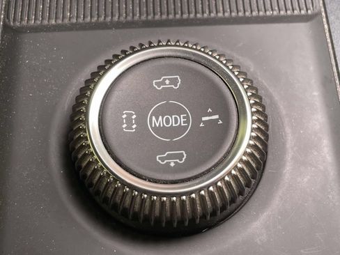 Used 2025 GMC Hummer EV 2X AWD/4WD image 28