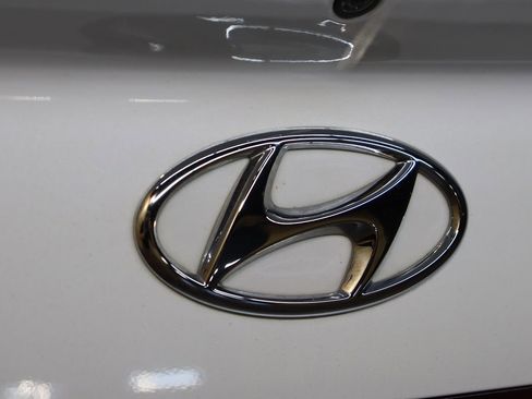 Used 2020 Hyundai Sonata SEL w/ Convenience + Sunroof Package FWD image 19