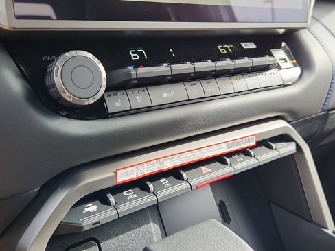 New 2026 Toyota Tundra Platinum w/ TRD Off-Road Package image 19