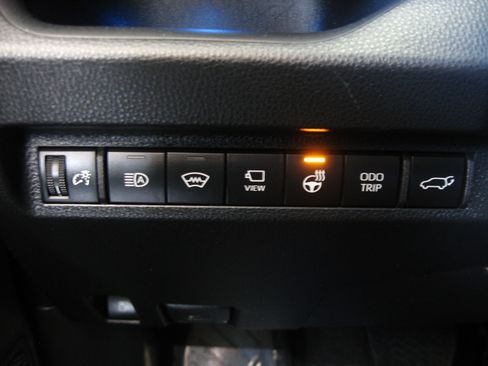 Used 2024 Toyota RAV4 XSE w/ Premium Package image 18