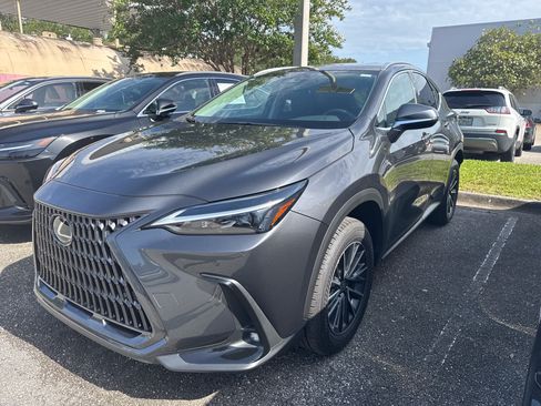 Certified 2025 Lexus NX 350 AWD w/ Premium Package image 4
