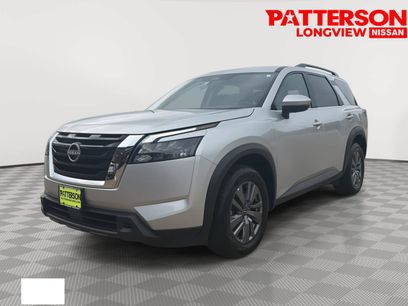 Used 2025 Nissan Pathfinder SV