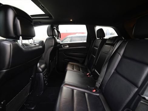 Used 2020 Jeep Grand Cherokee Limited w/ Premium Lighting Group image 24