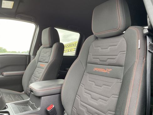 Used 2023 Nissan Frontier Pro-X w/ Pro Convenience Package RWD image 10
