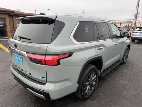 Used 2024 Toyota Sequoia Limited image 5