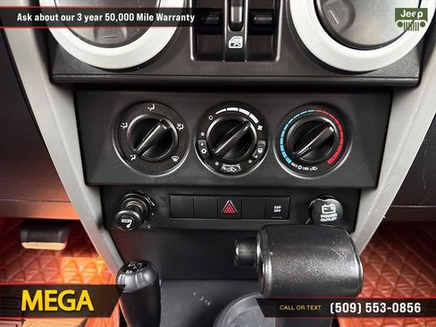 Used 2008 Jeep Wrangler Unlimited Sahara AWD/4WD image 29