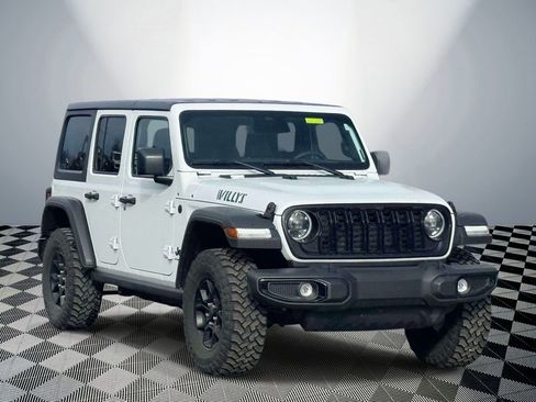 Used 2025 Jeep Wrangler Unlimited Sport AWD/4WD image 4