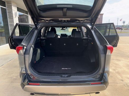 Used 2019 Toyota RAV4 XSE image 16