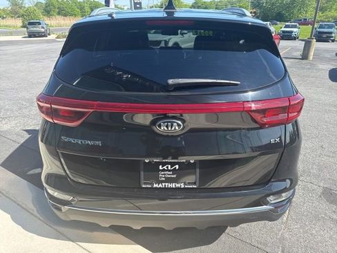 Used 2020 Kia Sportage EX AWD/4WD image 9
