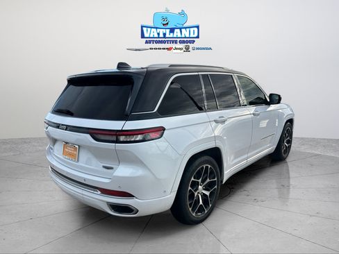 Certified 2022 Jeep Grand Cherokee Summit AWD/4WD image 5