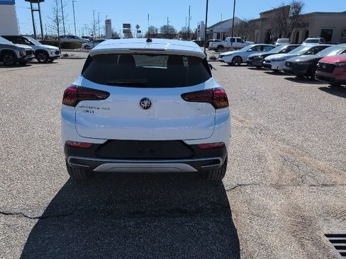 Used 2023 Buick Encore GX Preferred w/ Cold Weather Comfort Package image 18