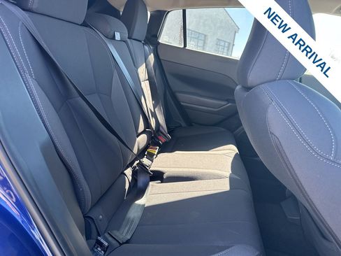 Used 2025 Subaru Crosstrek 2.0i Premium image 11