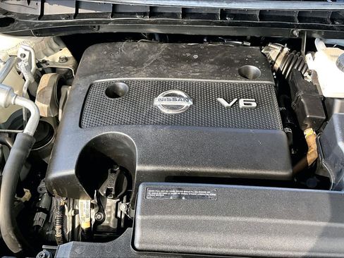 Certified 2024 Nissan Murano SV w/ SV Midnight Edition Package image 32