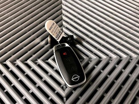 New 2025 Nissan Kicks Play S image 13