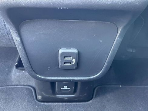 Used 2022 GMC Terrain AT4 w/ Infotainment Package II image 19