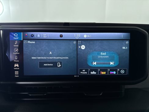 New 2025 Jeep Gladiator Sport image 12