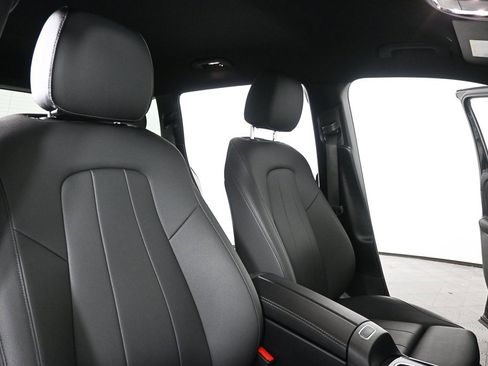 Certified 2025 Mercedes-Benz GLB 250 image 21