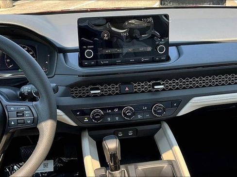 New 2025 Honda Accord SE image 8