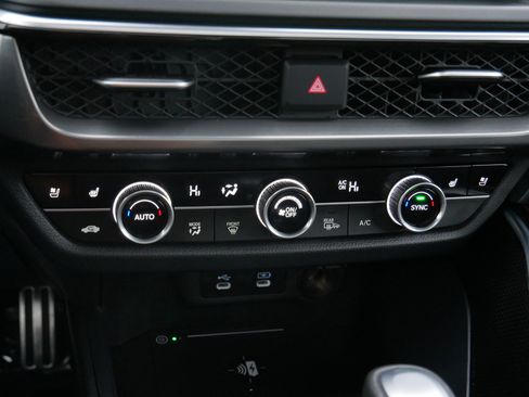 Certified 2025 Acura ADX A-Spec image 23