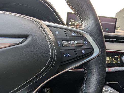 Used 2025 Genesis GV70 3.5T Sport w/ Sport Advanced Package image 25