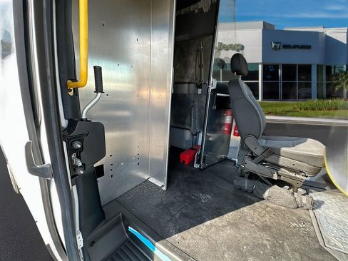 Used 2024 RAM ProMaster 3500 w/ Delivery Van Package image 29