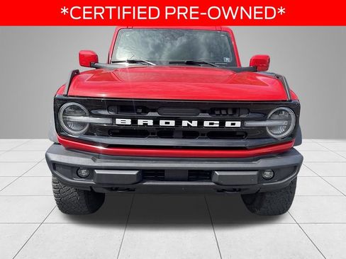Used 2023 Ford Bronco Outer Banks w/ Sasquatch Package AWD/4WD image 2