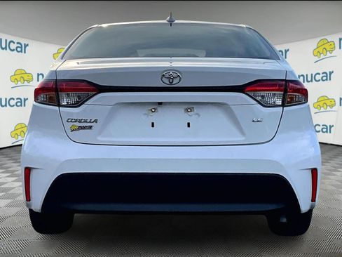 Used 2023 Toyota Corolla LE image 5