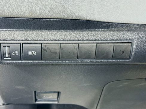 Certified 2023 Toyota Corolla SE image 10