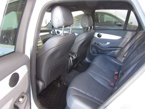 Used 2022 Mercedes-Benz GLC 300 4MATIC image 14