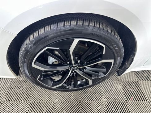 Used 2023 Nissan Altima 2.5 SR w/ SR Premium Package image 10