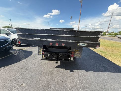 Used 2006 Chevrolet Silverado 3500 2WD Regular Cab w/ Heavy-Duty Power Package image 4