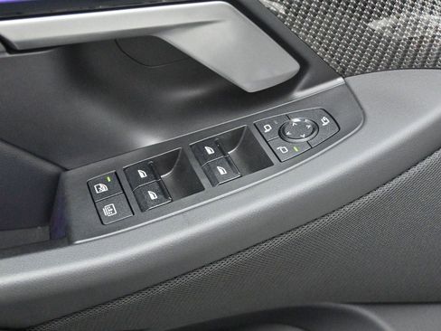 Used 2025 BMW M5 w/ Carbon Package AWD/4WD image 11