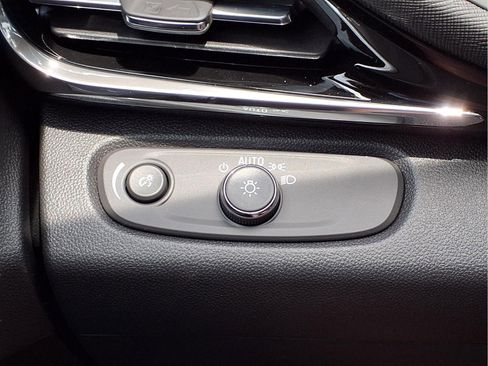 New 2026 Buick Envista Sport Touring image 11