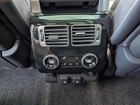 Used 2020 Land Rover Range Rover AWD/4WD image 18