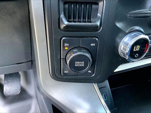 Used 2021 Ford F150 Lariat AWD/4WD image 30