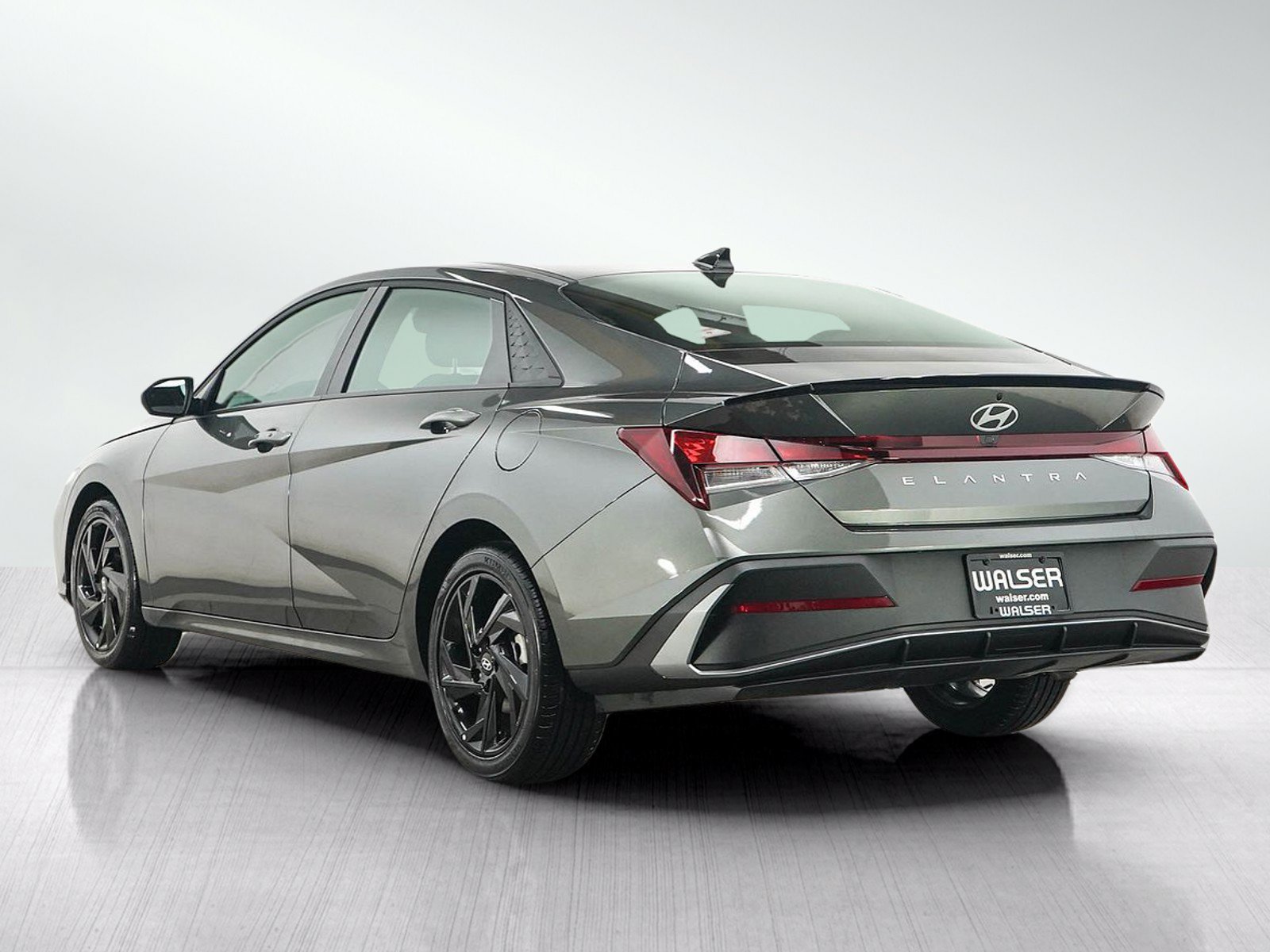 Certified 2026 Hyundai Elantra Sport FWD image 3
