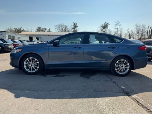 Used 2019 Ford Fusion SE image 8