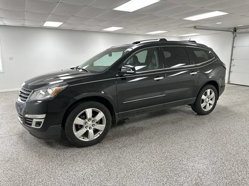 Used 2017 Chevrolet Traverse Premier AWD/4WD image 4