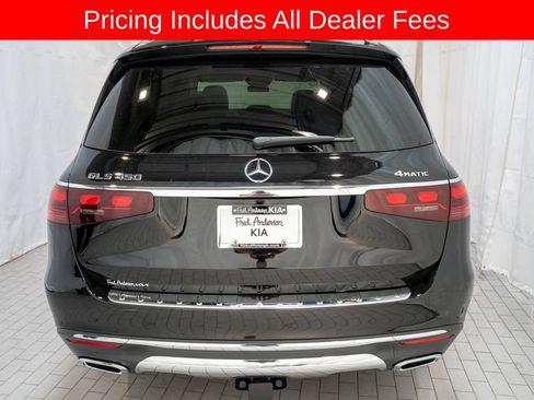 Used 2025 Mercedes-Benz GLS 450 4MATIC image 4