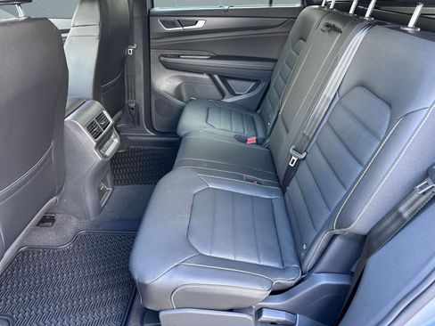 New 2026 Volkswagen Atlas Cross Sport SEL R-Line image 12