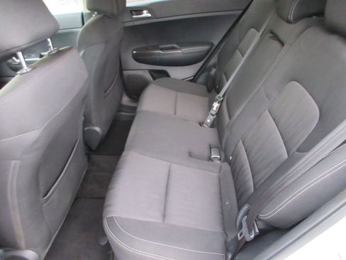 Used 2017 Kia Sportage LX FWD image 14