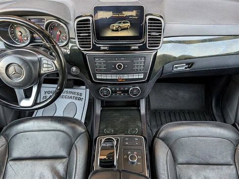 Used 2017 Mercedes-Benz GLS 550 4MATIC image 21