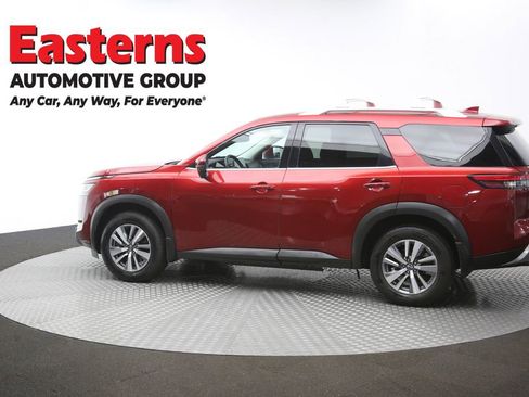 Used 2022 Nissan Pathfinder SL AWD/4WD image 61