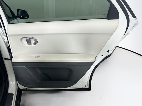 Used 2024 Hyundai Ioniq 5 SEL RWD image 30