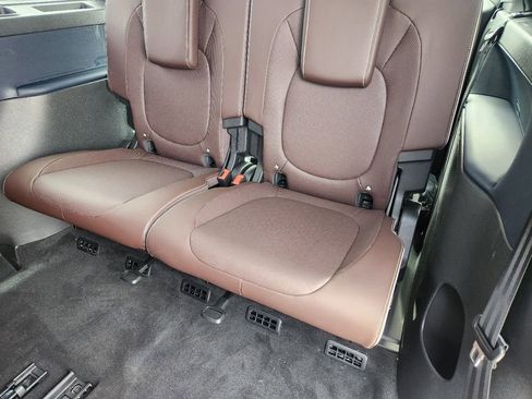 New 2025 Volkswagen ID. Buzz Pro S RWD image 22