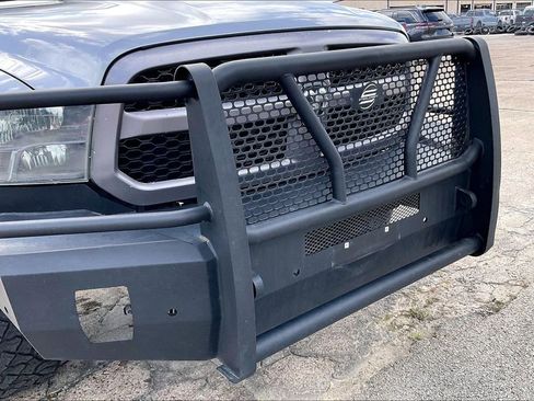 Used 2020 RAM 1500 Tradesman w/ Chrome Plus Package RWD image 29